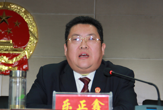乐正鑫做报告.jpg